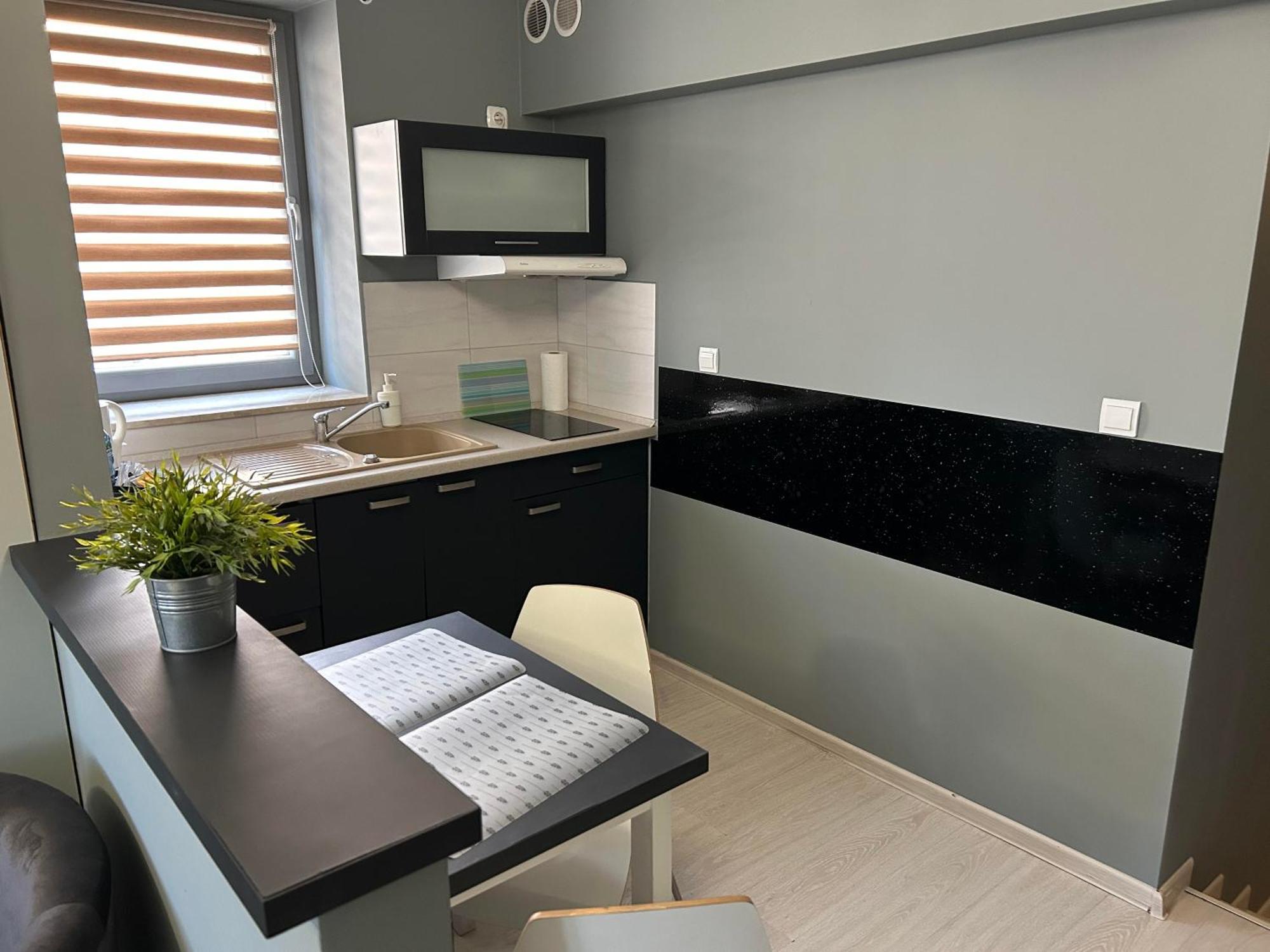 H-T-L Apartamenty Junior Nowa Sol Bagian luar foto