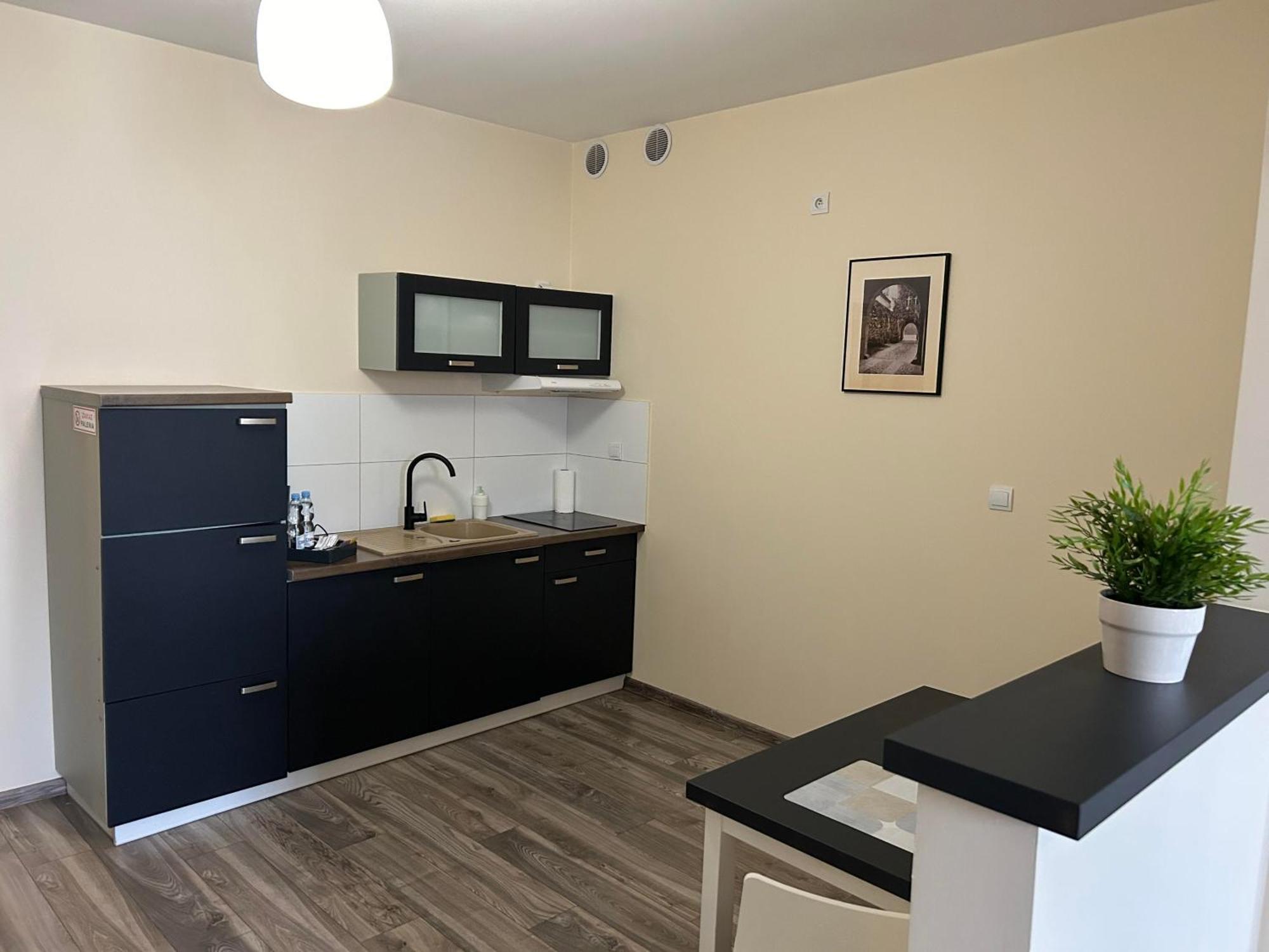 H-T-L Apartamenty Junior Nowa Sol Bagian luar foto