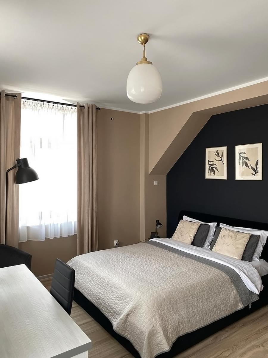 H-T-L Apartamenty Junior Nowa Sol Bagian luar foto