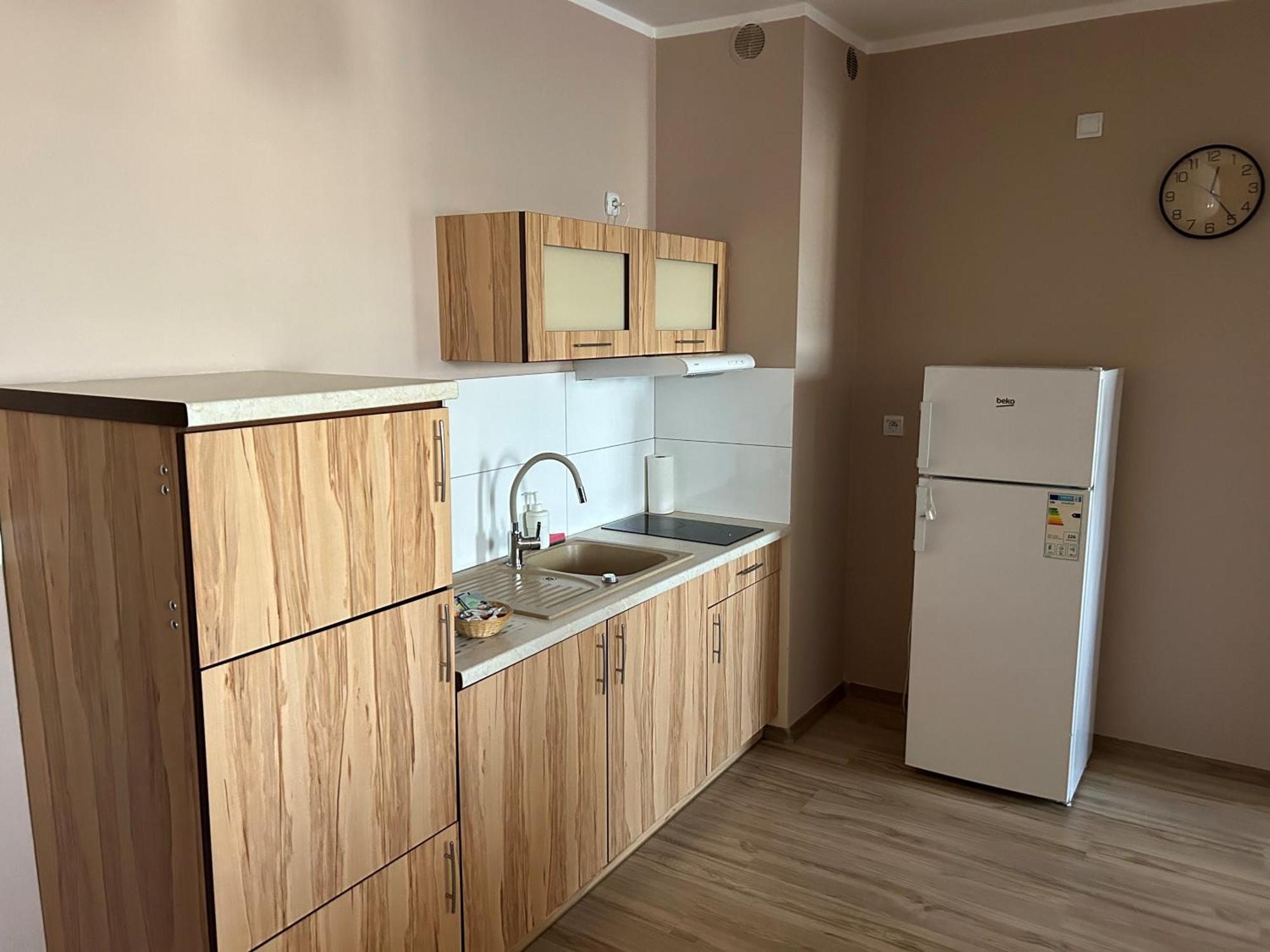 H-T-L Apartamenty Junior Nowa Sol Bagian luar foto