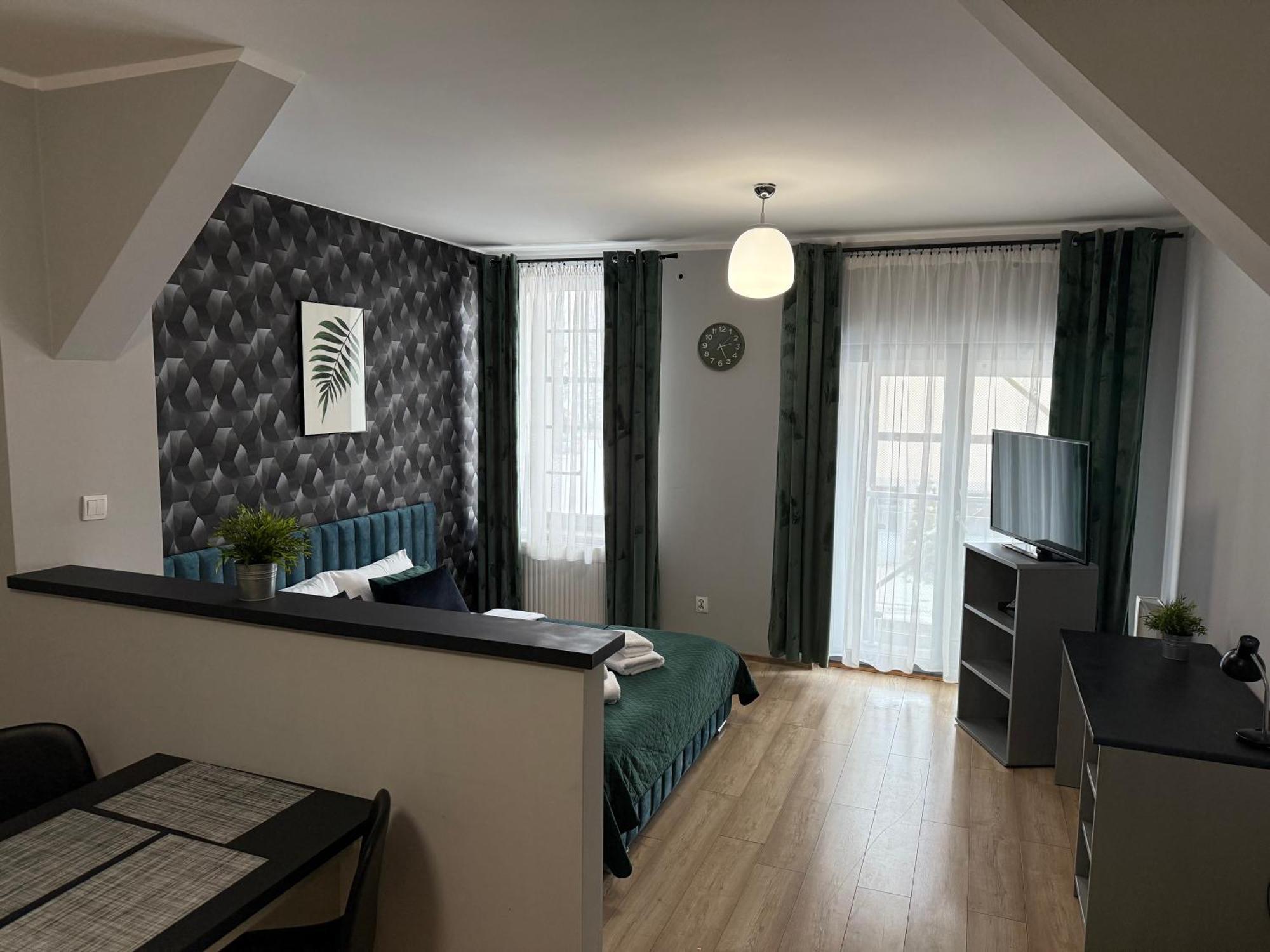 H-T-L Apartamenty Junior Nowa Sol Bagian luar foto